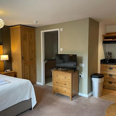 Yewfield Self Catering Apartments هوكسهيد المظهر الخارجي الصورة