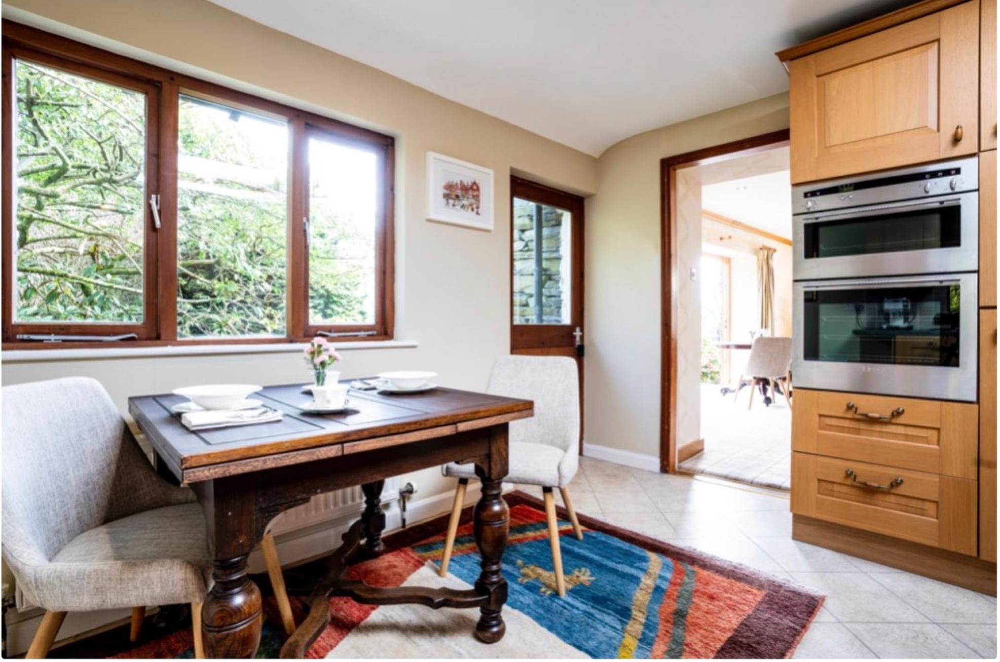 Yewfield Self Catering Apartments هوكسهيد المظهر الخارجي الصورة