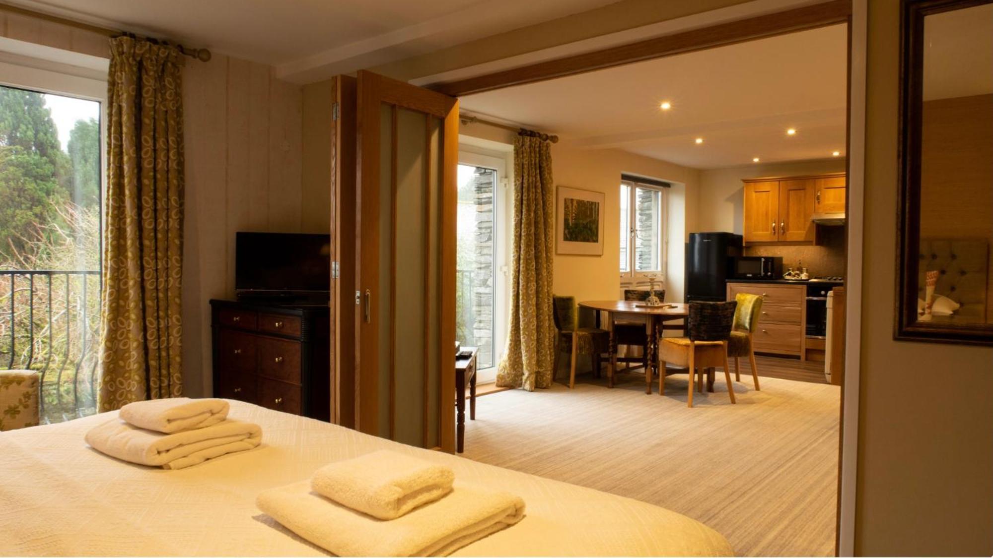 Yewfield Self Catering Apartments هوكسهيد المظهر الخارجي الصورة