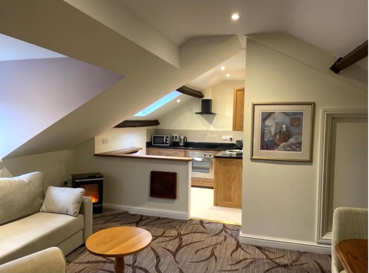 Yewfield Self Catering Apartments هوكسهيد المظهر الخارجي الصورة