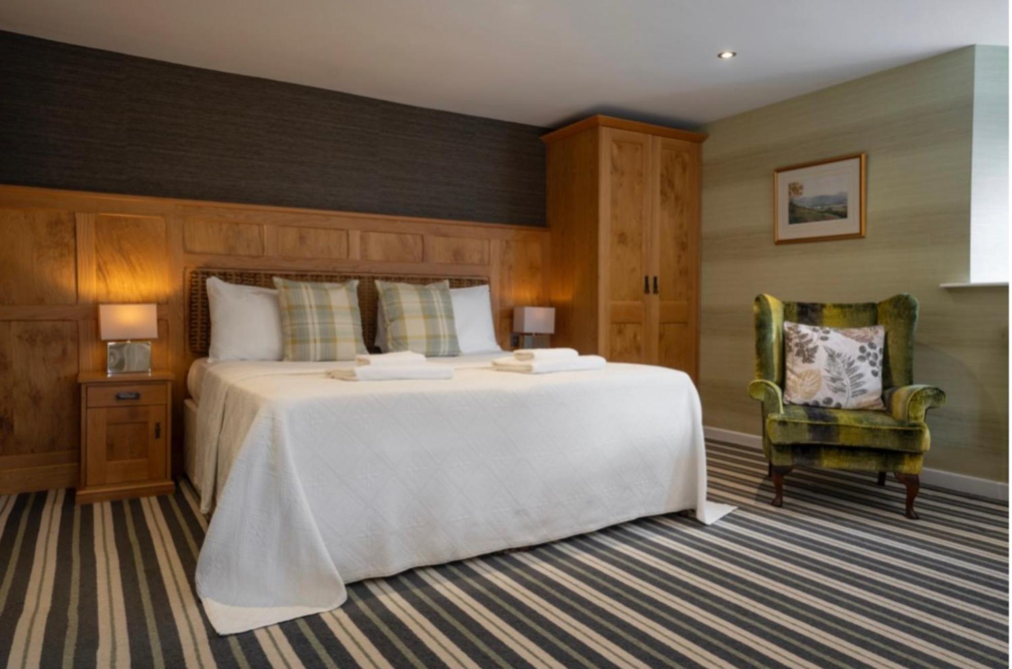 Yewfield Self Catering Apartments هوكسهيد المظهر الخارجي الصورة