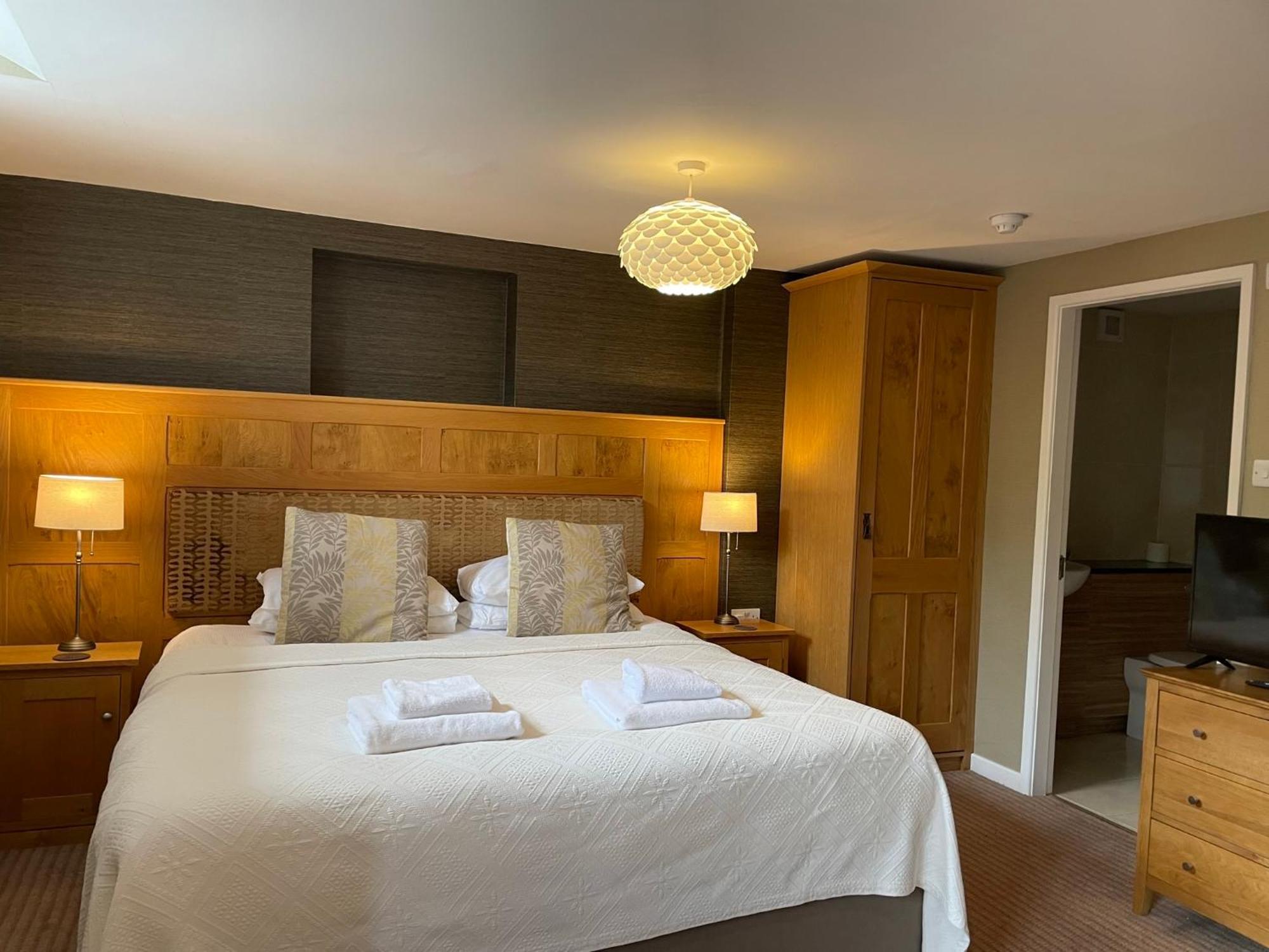 Yewfield Self Catering Apartments هوكسهيد المظهر الخارجي الصورة