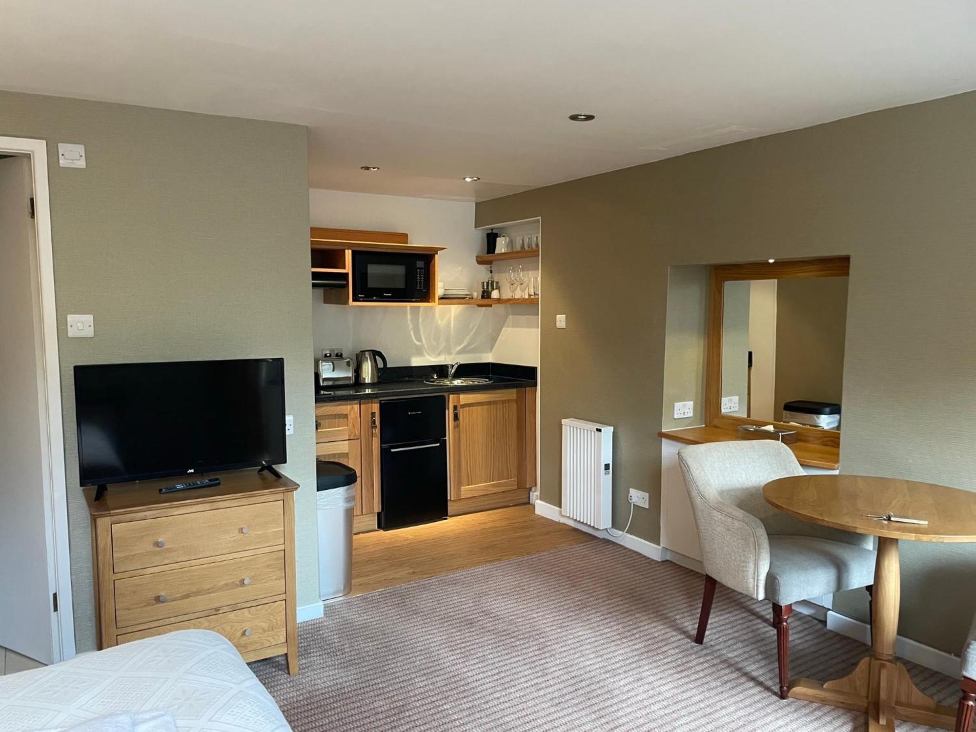 Yewfield Self Catering Apartments هوكسهيد المظهر الخارجي الصورة